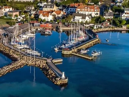 Вилла Med Havudsigt Og Privat Sauna Espergaerde